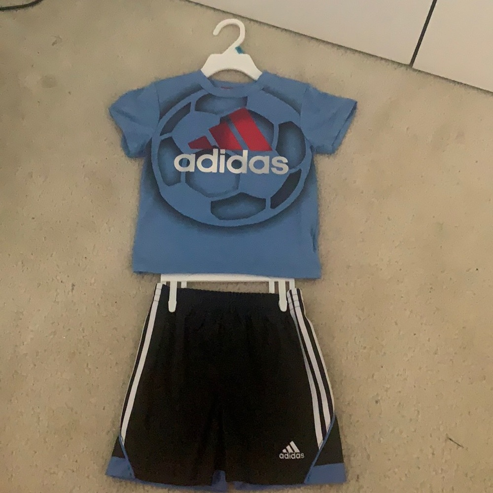 Boys size 18 months Adidas shorts set